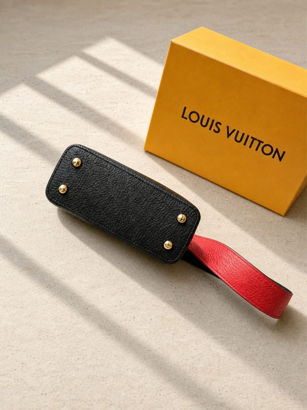 Louis Vuitton Black and Red Taurillon Capucines Mini Top Handle Bag - Picture 4 of 6